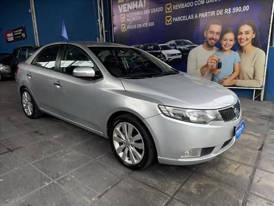 KIA CERATO 1.6 SX E.233 16V GASOLINA 4P MANUAL